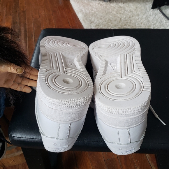 Nike Air Force One - Picture 9 of 11